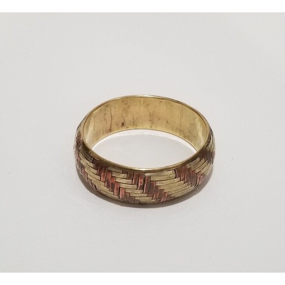 Silver Copper and Brass 1" Wide Basket Weave Cuff Bracelet and Matching Earrings - Picture 9 of 10